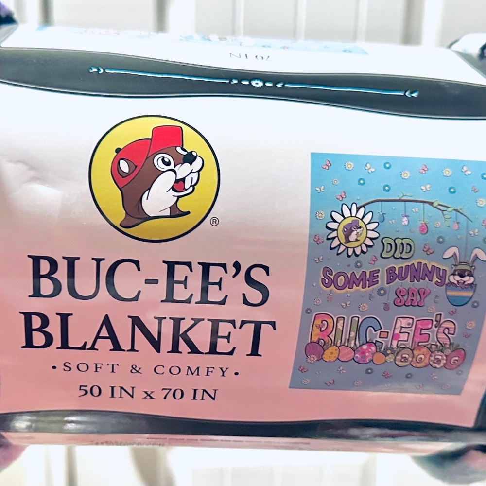 Buc-ee's Easter Blanket  2026 - 50in X 70in
